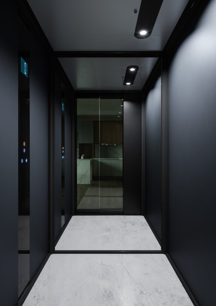 cabina di un home lift: blu notte con pulsantiera touch nera e specchio a tutta parete. Porte automatiche full glass e cielino moderno.